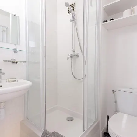 Guestready - Delight Near Moure Rouge Port דירה